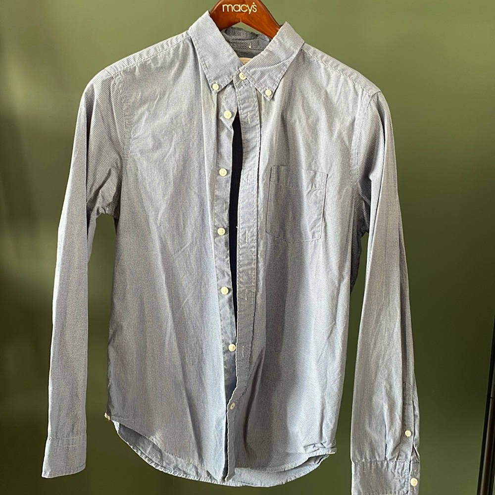 Gap Button Up Long Sleeve Shirt (Size M)